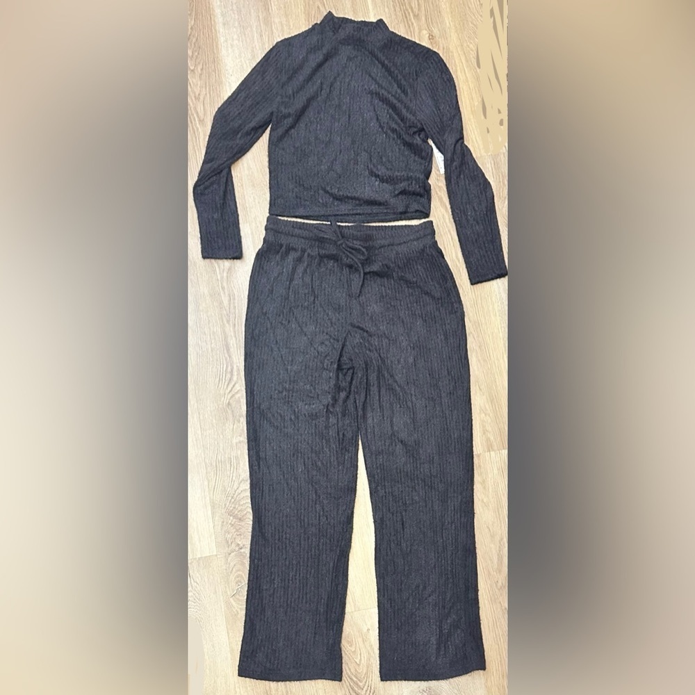 NWT No Boundaries Black Cozy Knit Set Juniors Size L (11-13)